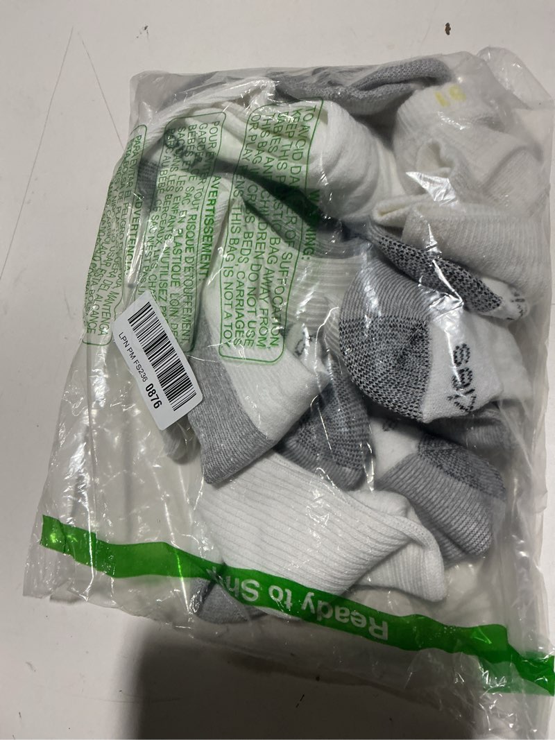 Condition photo showing Good Condition for dickies men's dri-tech original moisture control crew socks, available in m-xxl (6, 12, 18 pairs) white (6 pairs) large