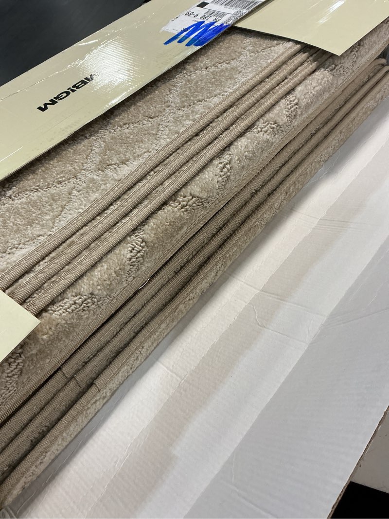 Condition photo showing Good Condition for mbigm bullnose non-slip stair treads w/reusable adhesive - 14 pack 9.5" x 30" wooden steps protection - tpu backing with steel reinforcement - diamond-warm ivory bull nose stair treads 9.5" x 30" warm ivory - diamond 14