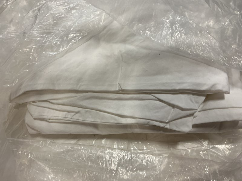 Condition photo showing New/Like New for organic crisp percale duvet cover, king/cal king, white