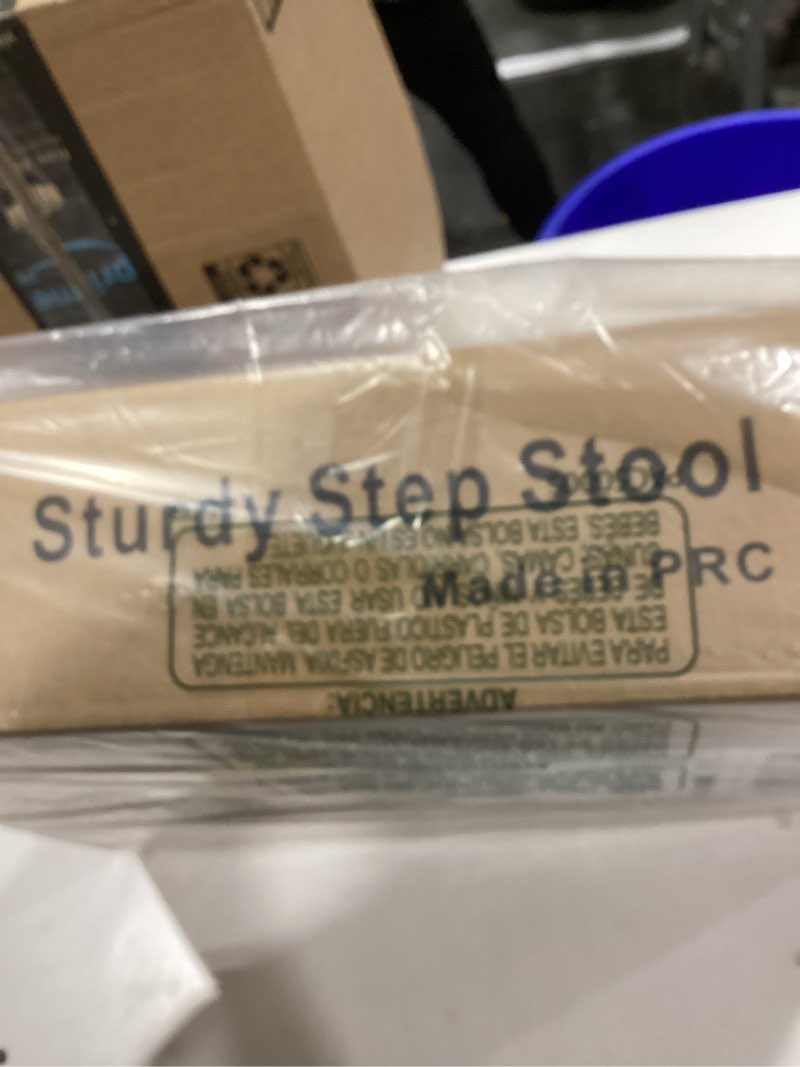 Condition photo showing Good Condition for Leekpai Step Stool with Handle for Adults?Seniors Heavy Duty Holds 350 lbs.Stepping Stool for Elderl