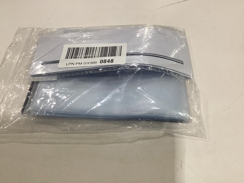Condition photo showing New/Like New for 4pcs mahjong card sleeves and 4pcs line finders set - fit large print size (6 1/8”x4 3/4”) with durable matte anti-glare plastic card holders & mahjong card guide strategy tool for beginners 4pcs transparent sleeves + 4pcs line finder cards