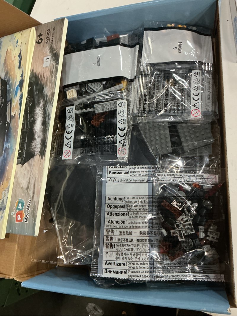 Condition photo showing Good Condition for pirate ship building kit, black pearl caribbean pirate ship mini building block sets for adults, pirate ship toys gift for kids boys 8-12, not compatible with lego pirate ship set, 1424 pcs