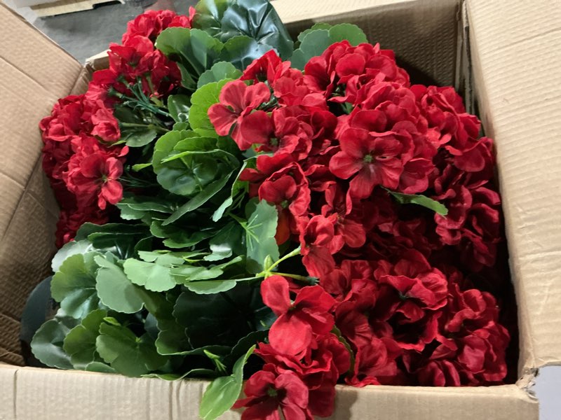 Condition photo showing Good Condition for qianyun artificial geranium bush – 20 inch outdoor potted artificial plant for front porch, uv resistant faux flower bush for garden, yard & patio decor (2 pack) red