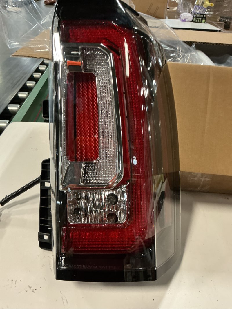 Condition photo showing Good Condition for cnnell led tail light assembly rear lights compatible with 2015-2020 gmc yukon/yukon xl (submodel: denali, sle, slt) driver and passenger side 1 pair, 84536243, gm2801268, 84536242, gm2800268 2015-2020 gmc yukon/yukon xl clear(pair)