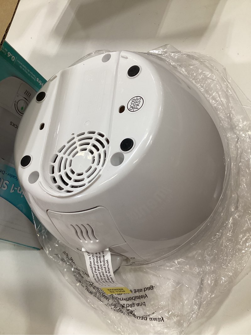 Condition photo showing Good Condition for vicks humidifier 3-in-1 sleepytime cool mist humidifier for baby & kids rooms with color changing night light and essential oil diffuser, white