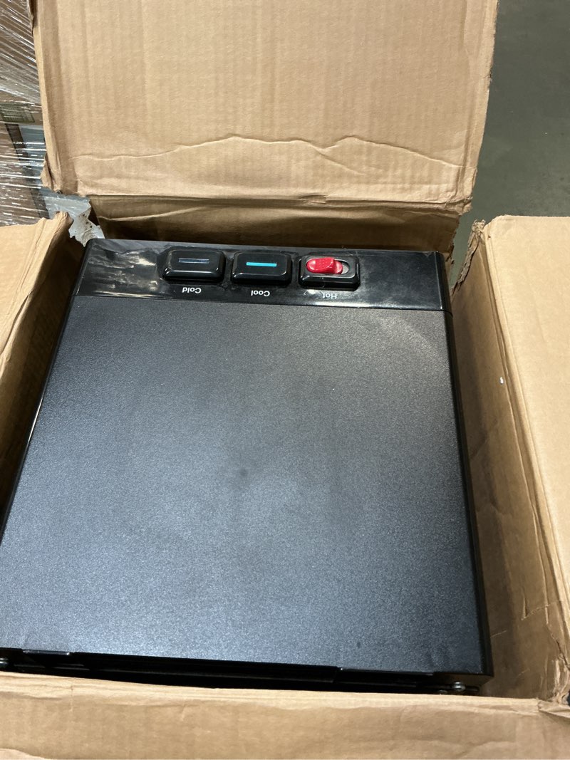 https://lotting-media.assets.bidfta.com/lotting_7b634eb7-1247-4db0-a1eb-95a41be9037b