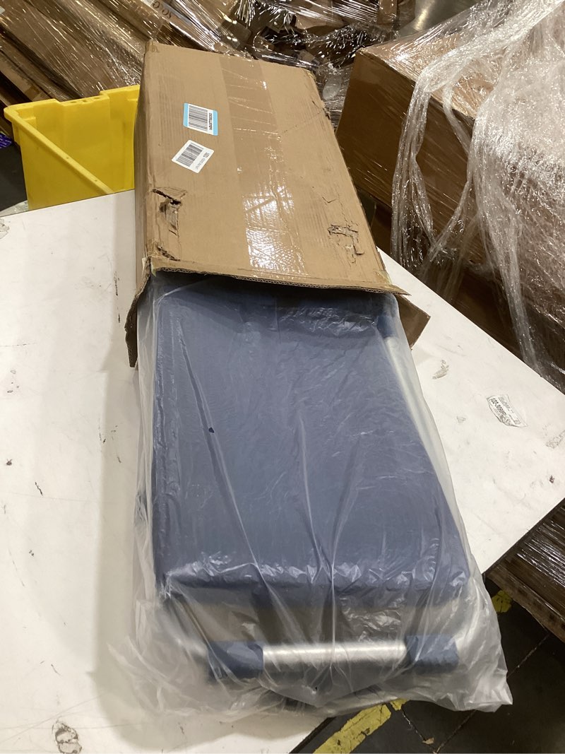 Condition photo showing Good Condition for aimerla k5 foldable kneeler seat - heavy duty (detachable cloud kneeler pad) - garden stool - 2 large tool bags - portable bench for indoor & outdoor k5-blue