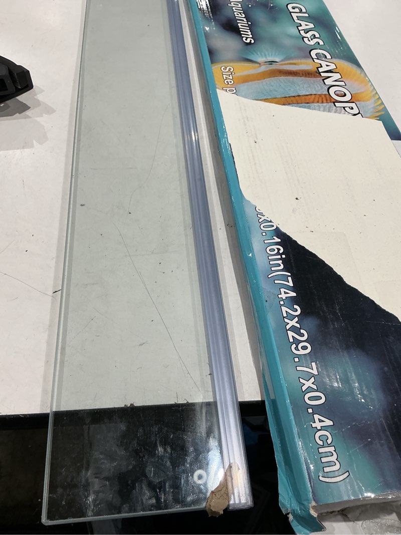 Condition photo showing Good Condition for 29.21x11.69 x0.16in clear tempered glass canopy,aquarium fish tank hoods fits for most 20long/29 gallon fish tanks (aqueon, marine land & perfecto) 1pcs-29.21x11.69in