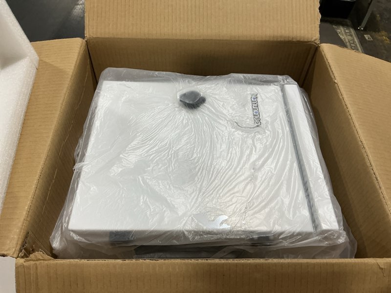 Condition photo showing Good Condition for Outdoor Electrical Box, Cold-Rolled Steel Plate, Aluminum Alloy Back Beam, One-Piece Ventilation Design, IP65 Waterproof, Wall/Pole Mounted (15.7" x 11.8" x 5.9")