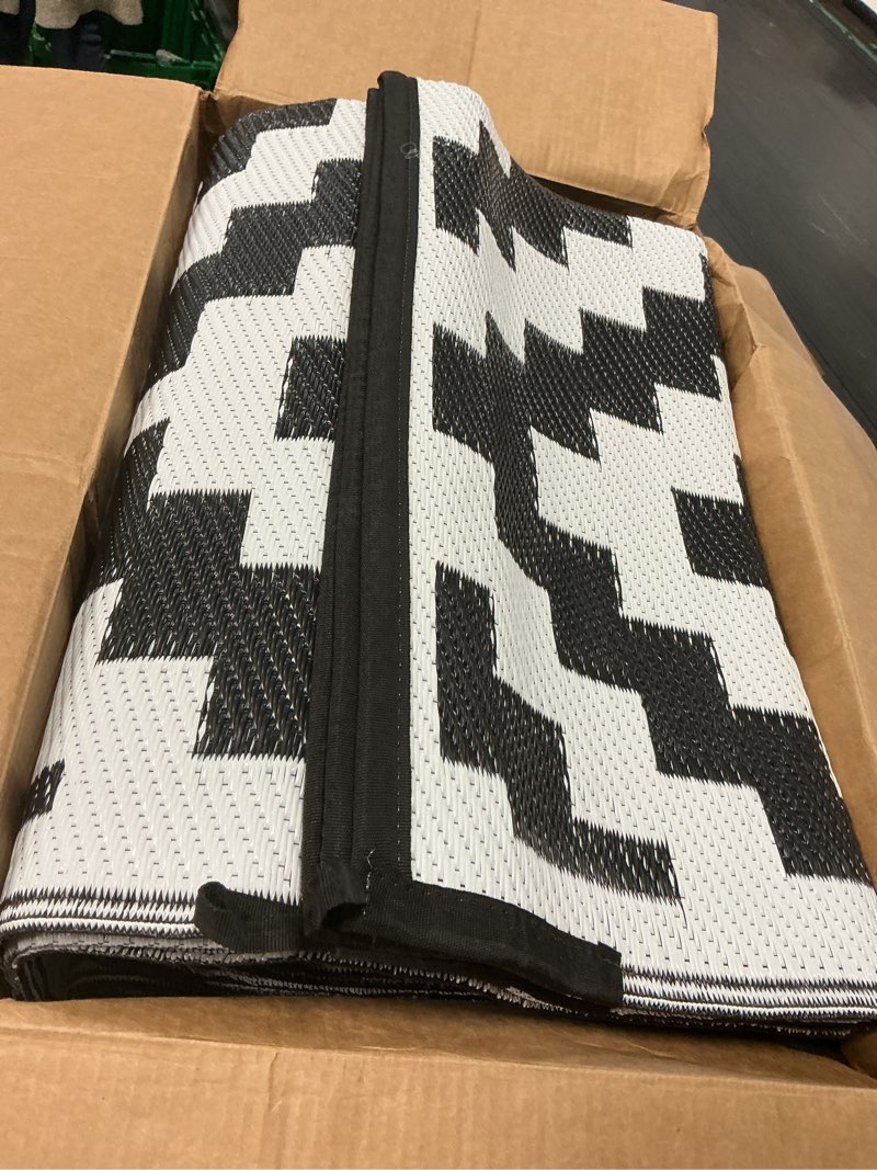 Condition photo showing Good Condition for favoyard outdoor rug 8x10 ft waterproof reversible patio plastic straw rugs for decor clearance outside large rv camping area carpet mat for porch deck balcony pool backyard picnic beach camper door black & white 8' x 10' (rectangular)