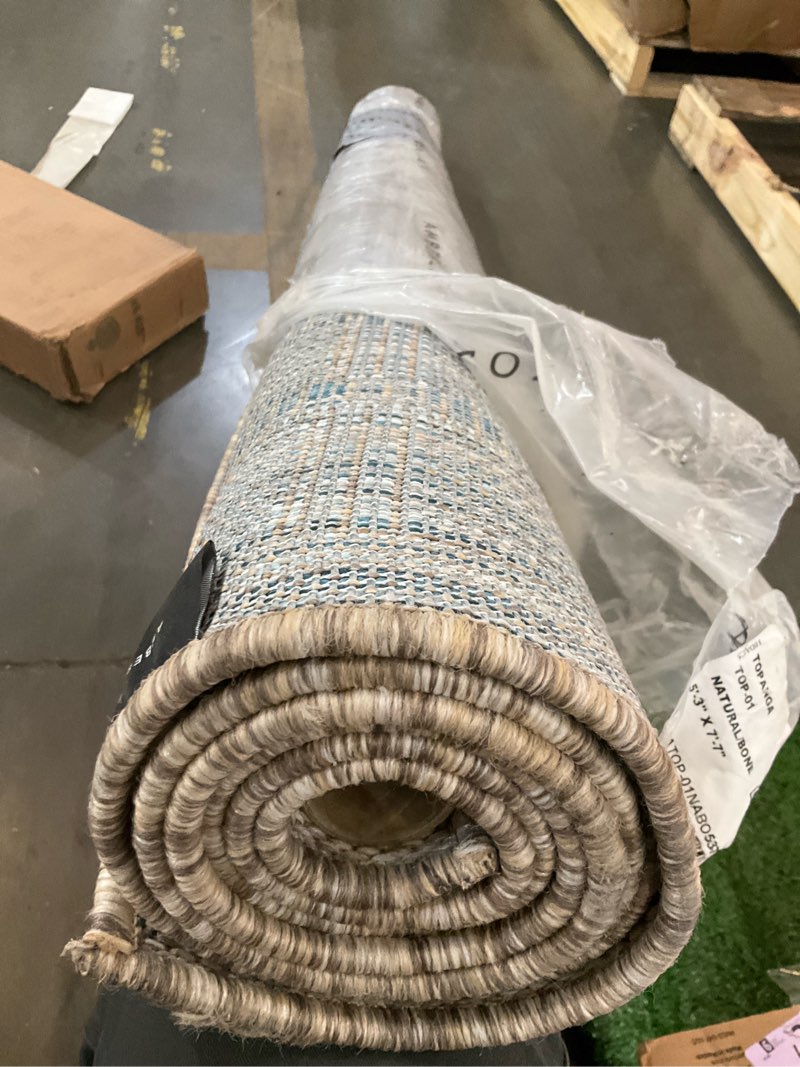 Condition photo showing Good Condition for loloi amber lewis topanga collection top-01 natural/bone 5'-3" x 7'-6" indoor/outdoor area rug natural / bone 5'3" x 7'6" (rectangular)