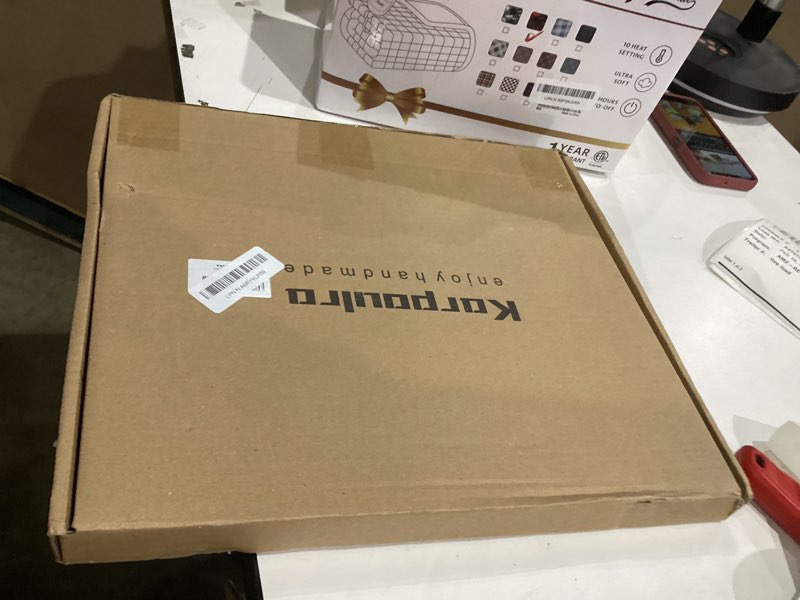 Condition photo showing New/Like New for Quilting Ruler- 12.5 * 12.5" Slotted Rulers for Quilting and Sewing Quilt Strip Rulers for Fabric Precise Cutting Pink