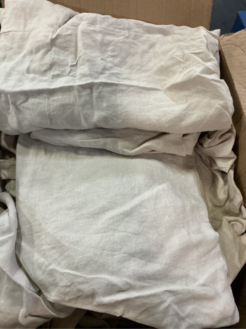 Condition photo showing Good Condition for european linen sheet set, queen, sand
