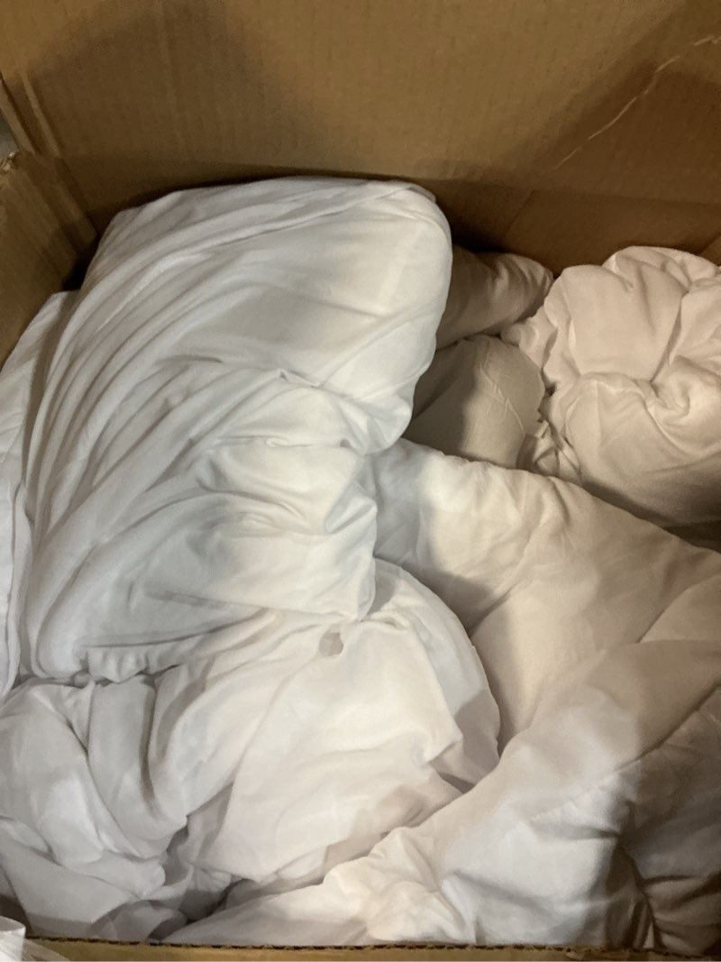 Condition photo showing Good Condition for King Mattress Topper - Extra Thick Mattress Pad Cover - Pillow Top with 1200GSM Soft Breathable Spiral Fiber Filling, 8-21 Inch Deep Pocket, Cooling, White White King