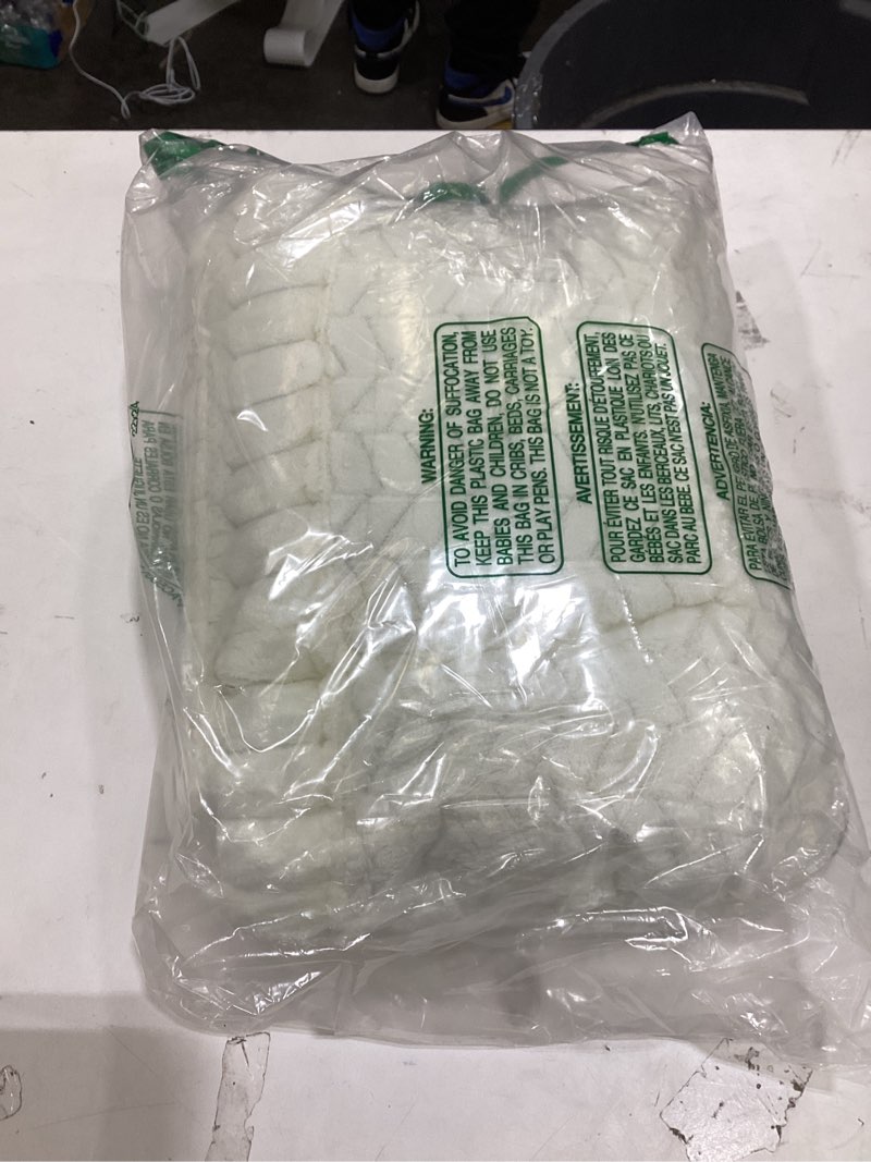 Condition photo showing Good Condition for Smiry Non Slip Couch Covers for Dogs, Fuzzy Pet Couch Covers for 3 Cushion Sofa Pet Friendly, Soft Sofa Slipcovers Cushion Furniture Protector Washable (Beige, 27.6" x 70.9") Beige 27.6" x 70.9"