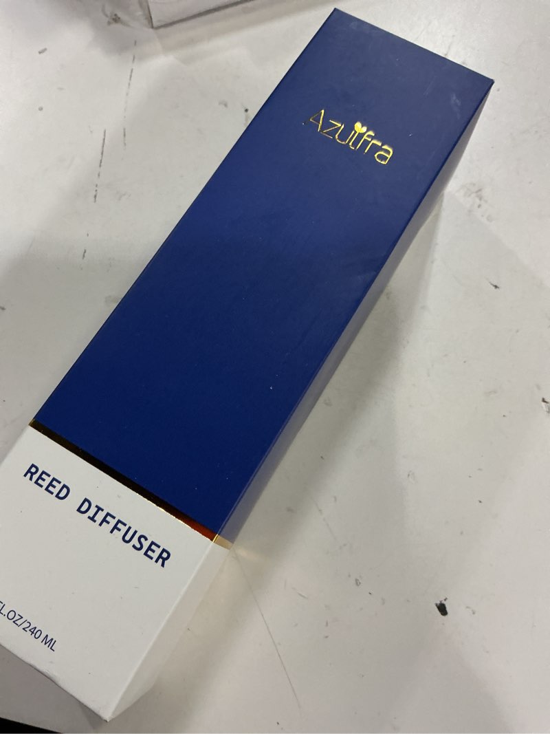 Condition photo showing New/Like New for reed diffusers set, 8 oz fresh scented diffuser, 6 reed diffuser sticks, home fragrance aromatherapy oil diffuser reeds, blue bathroom & office decor 240 ml