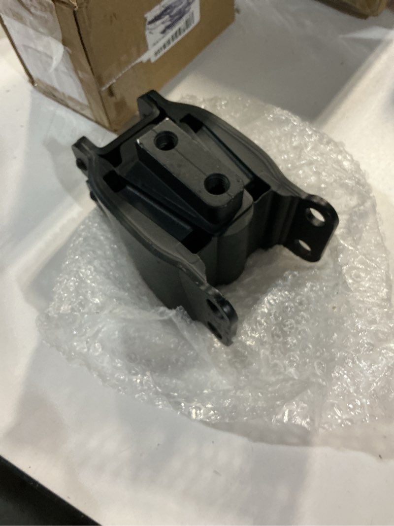 Condition photo showing Good Condition for 0933-0101 front isolator motor mount compatible with harley dyna convertible/super glide/daytona/fat bob/low rider/street bob/wide glide screamin eagle 1991-2017 part# 47583-90b 105-0212
