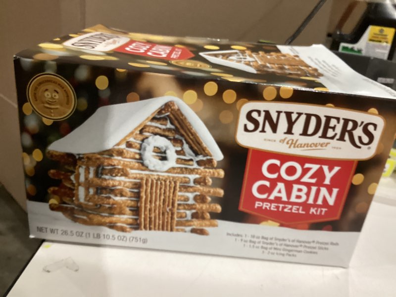 Condition photo showing New/Like New for Snyder cozy cabin
