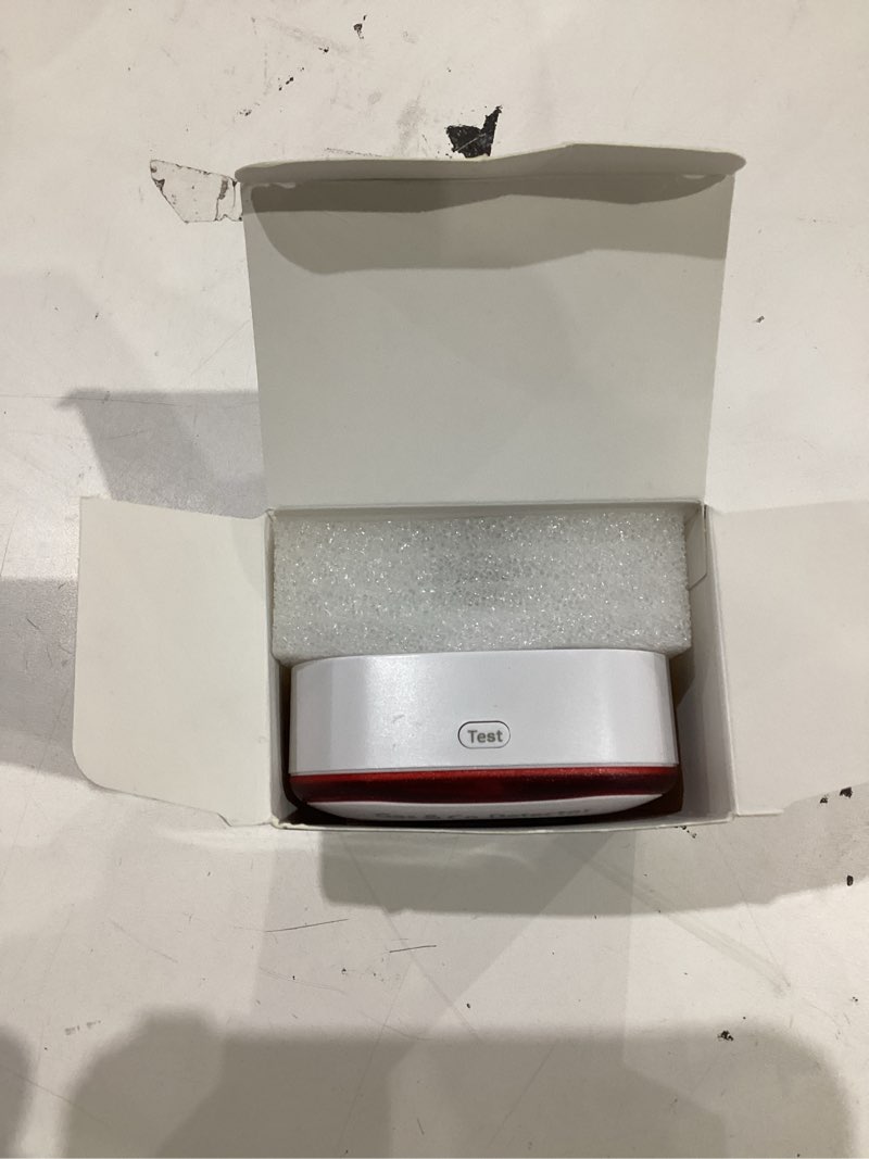 Condition photo showing Good Condition for carbon monoxide detectors & gas leak detector, carbon monoxide detectors plug in & battery backup with temperature humidity sensor built-in, natural gas detector sound & light warning for home co & gas-1 pack