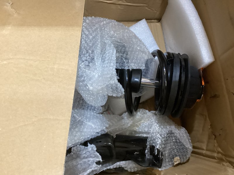 Condition photo showing Good Condition for 2pcs front complete struts assembly shock coil spring assembly 172205-172206 replacement for 2004-2006 camry 2004-2006 solara 2004-2006 es330