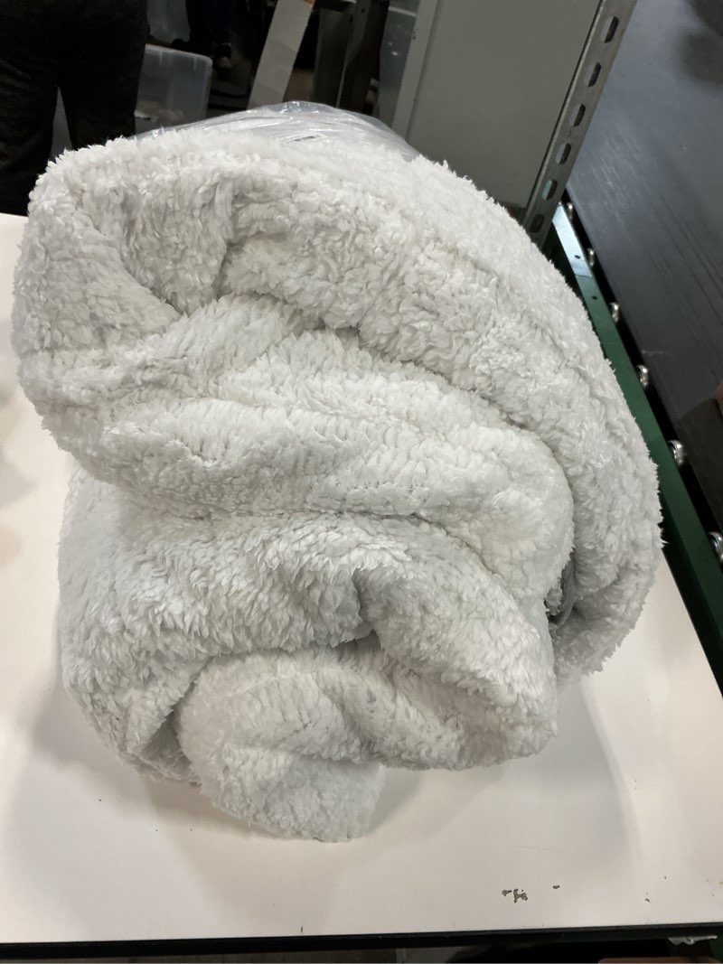 Condition photo showing As Is for Basic Beyond Queen Comforter Set - Luxury Fleece Sherpa Comforter Sets for Queen Bed, Soft and Warm Queen Size Bedding Comforter Set for Winter, Grey, 88"x88" Sherpa Grey Queen