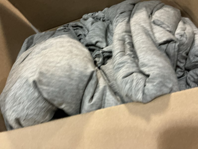 Condition photo showing Good Condition for Bedsure Oversized King Comforter Set - Grey Soft Bedding for All Seasons, Cationic Dyed Bed Set, 3 Pieces, 1 Oversized King Size Comforter (120"x98") and 2 Pillow Shams (20"x36"+2") Oversized King 01 - Grey