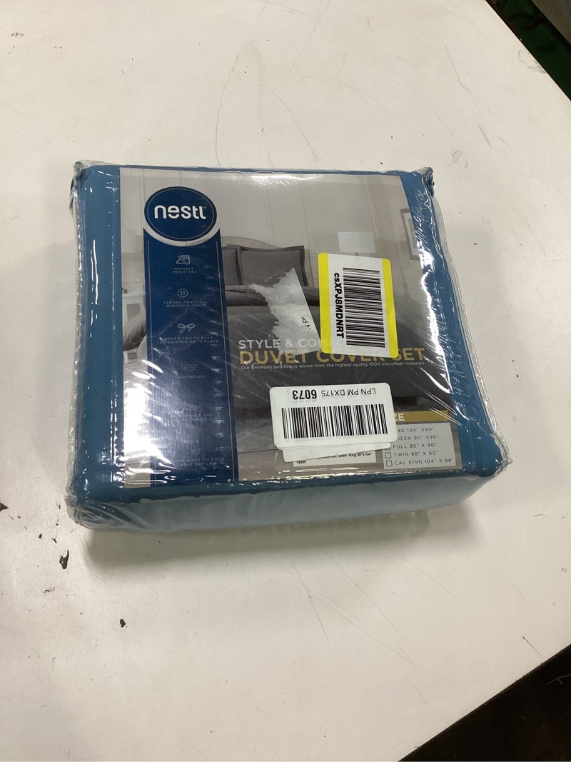 Condition photo showing New/Like New for nestl blue heaven duvet cover king size - soft double brushed king duvet cover set, 3 piece, with button closure, 1 duvet cover 104x90 inches and 2 pillow shams 21 - blue heaven king (104" x 90") - button closure