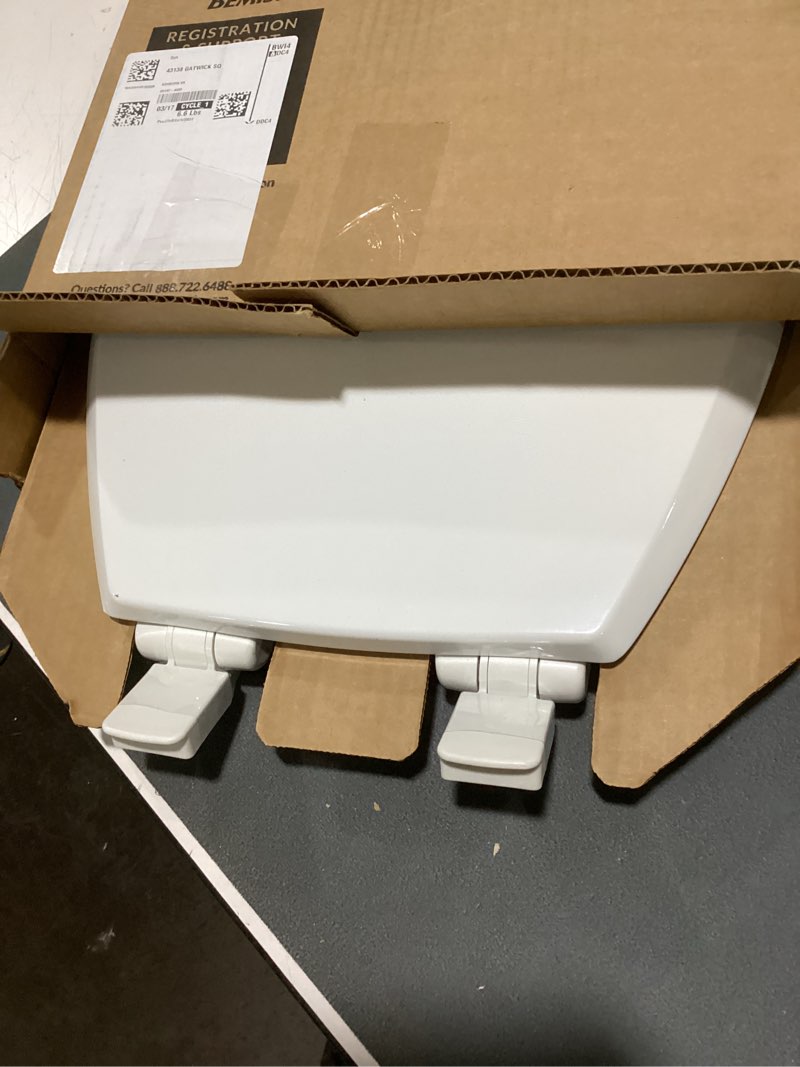 Condition photo showing Good Condition for mayfair cassel slow close toilet seat, easy clean, non slip premium wood seat, easy install, made in usa, round, white