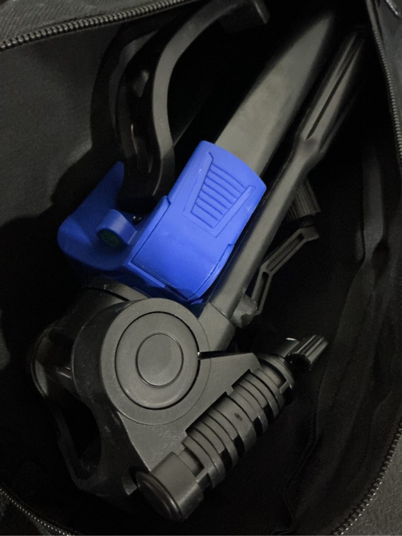 Condition photo showing Good Condition for kobalt aluminum telescoping tripod (for use with all laser colors)