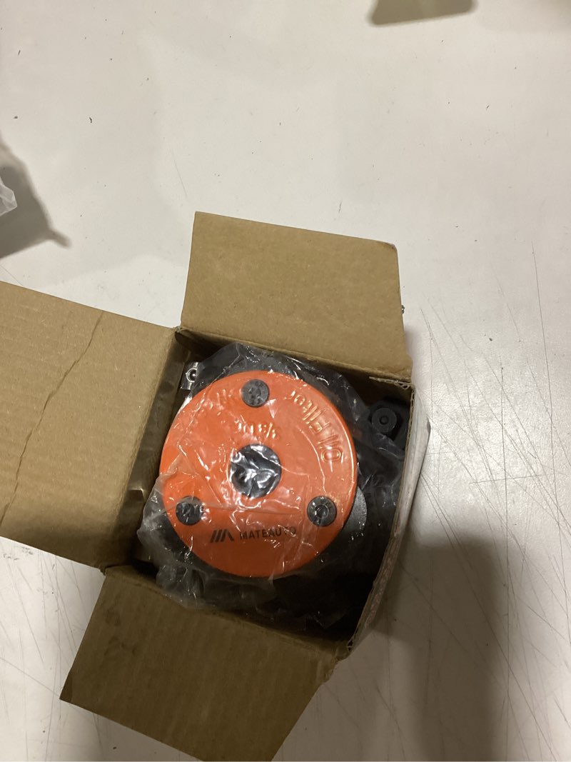 Condition photo showing Good Condition for universal 3-jaw oil filter wrench set, adjustable 2-way operation, heavy-duty oil filter removal tool, high torque for auto, trucks, fits 2-1/2" to 5-1/2" diameter, 1/2" or 3/8" drive