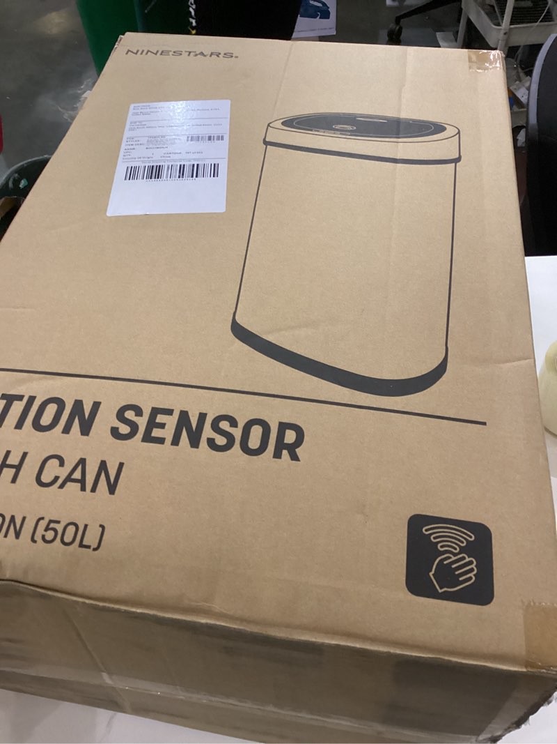 Motion sensor trash can 