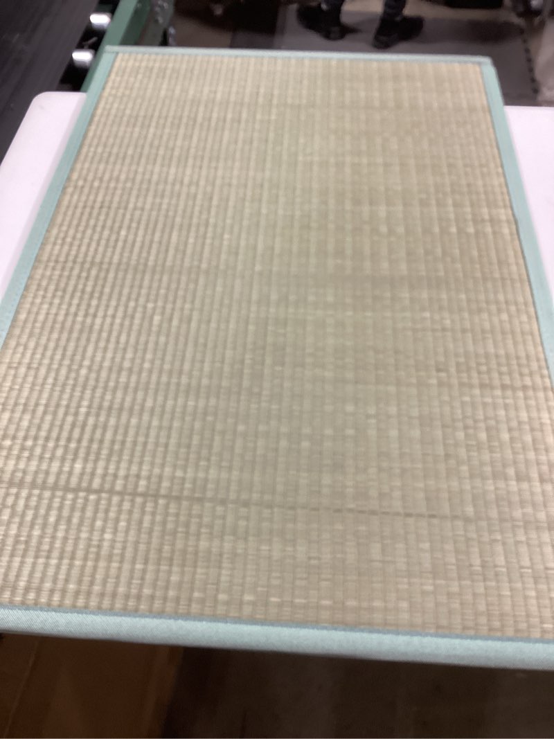 Condition photo showing Good Condition for MAXYOYO Japanese Tatami Mat 100% Rush Grass Portable Folding Mat Futon Mattress Firm Traditional Floor Bed 79"x54"x0.47" Full(79"L x 54"W x 0.5"Th)