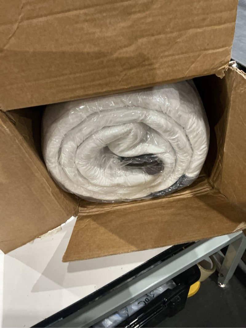 Condition photo showing Good Condition for edow queen size mattress, 60x80 inch queen bed mattress with 10 inch height, independent pocketed coils mattresses, soft comfort hotel quality, queen mattress in a box