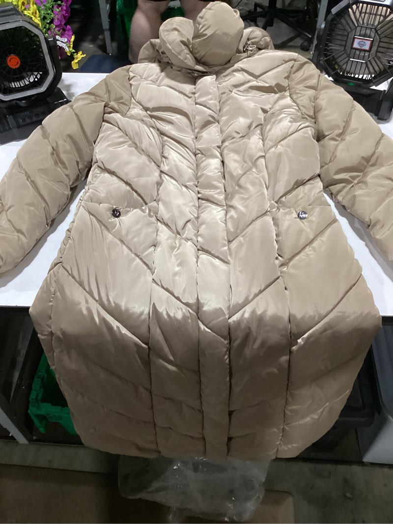 Condition photo showing Good Condition for steve madden women's long chevron maxi puffer coat