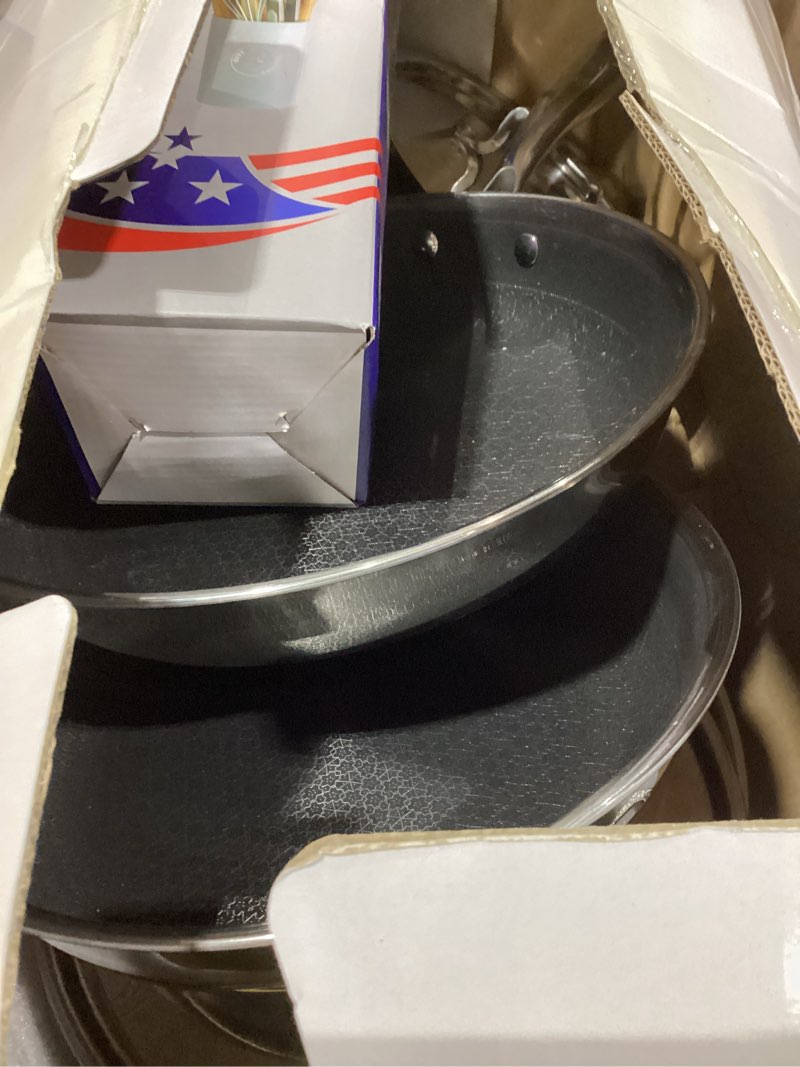 Condition photo showing Good Condition for Vivicreate 20 Piece Stainless Steel Kitchen Cooking Pot Pots and Pan Pans Cookware Set Pots and Pans Hammered Design Induction Compatible Ollas de Acero Inoxidable