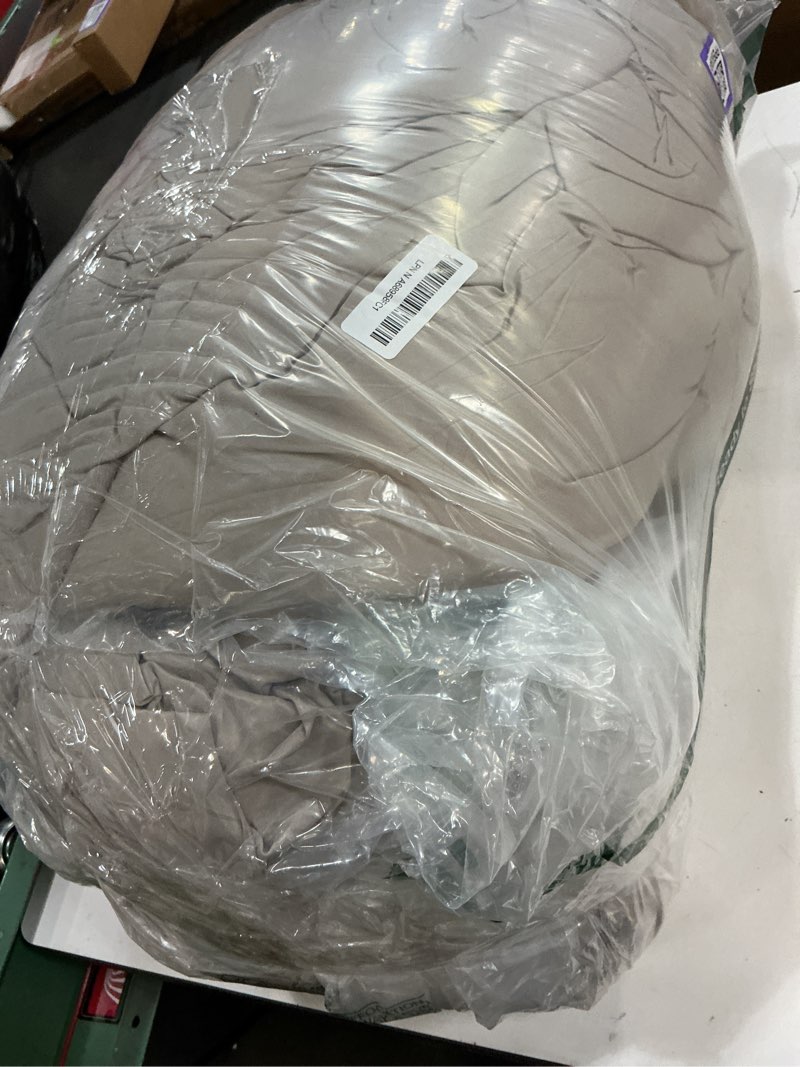 Condition photo showing As Is for Litanika Super King Comforter Set Oatmeal - 7 Pieces Bed in a Bag Oversized King Bedding Comforter S