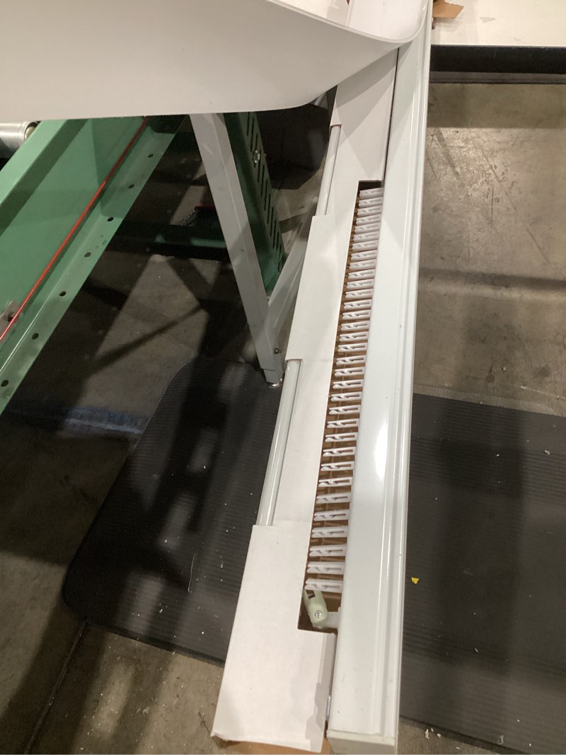 Condition photo showing Good Condition for levolor white metal vertical blind head rail