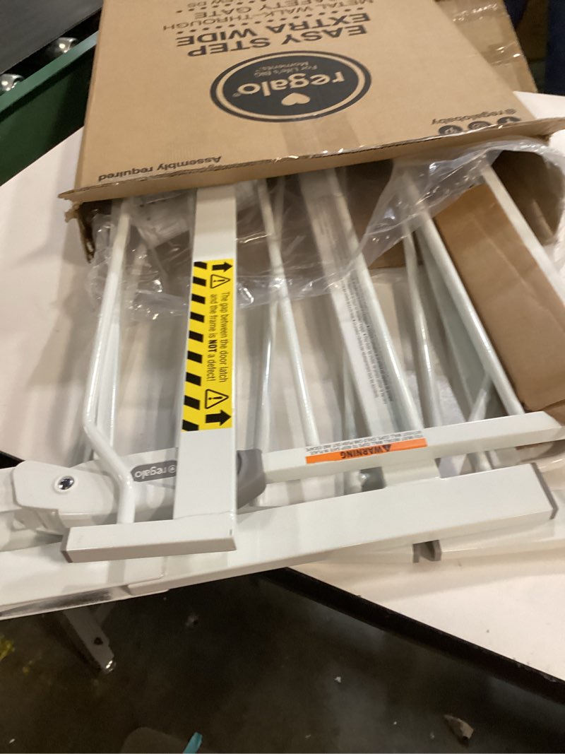 Condition photo showing Good Condition for Regalo Easy Step 49-Inch Extra Wide Baby Gate, Includes 4-Inch and 12-Inch Extension Kit, 4 Pack of Pressure Mount Kit and 4 Pack of Wall Mount Kit White 29-49"W x 30"H