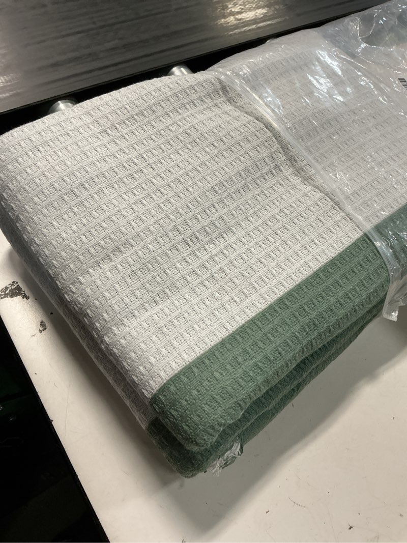 Condition photo showing Good Condition for modern art couch cover, gray dark green stripes sofa cover for 2 cushion couch sectional couch slipcover throw sofa covers washable pet couch cover furniture decor, 71\\\"x91\\\" 71\\\" x 91\\\" | medium green