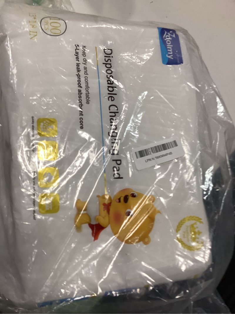 Condition photo showing New/Like New for disposable changing pad liners (100 pack) super soft, disposable changing pads, ultra absorbent & waterproof - covers any surface for mess free baby diaper changes (white) 100 pack white - 18"x 13"