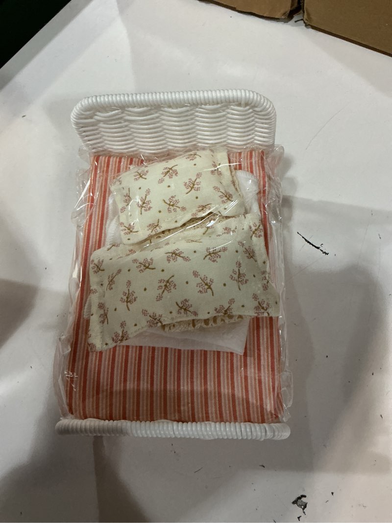 Condition photo showing Good Condition for 1:12 dollhouse furniture white rattan bed with removable lace bedding
