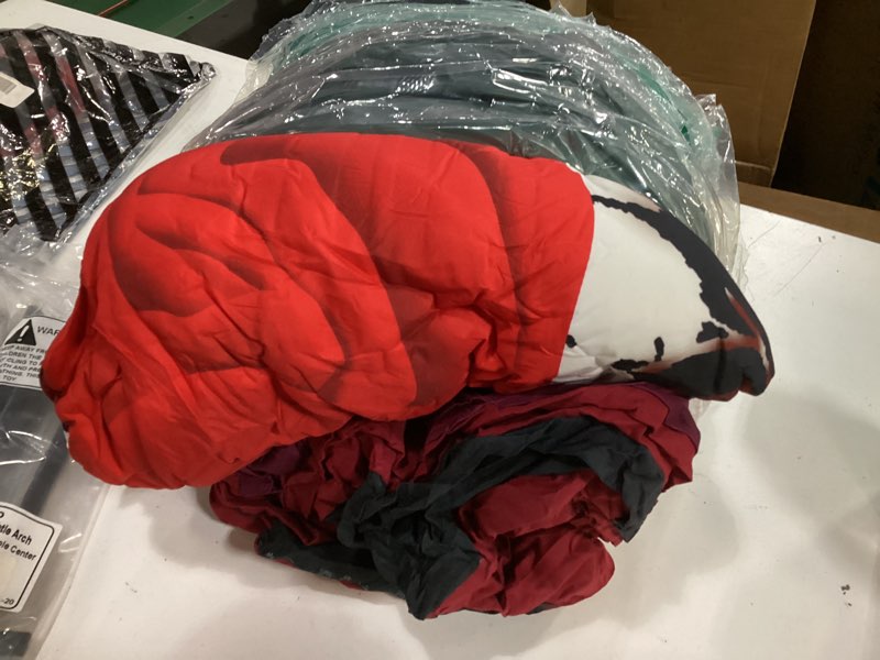 Condition photo showing As Is for 3d black and red roses comforter set full size for couples girls wedding bedding lightweight blanket pillow shams women home decor