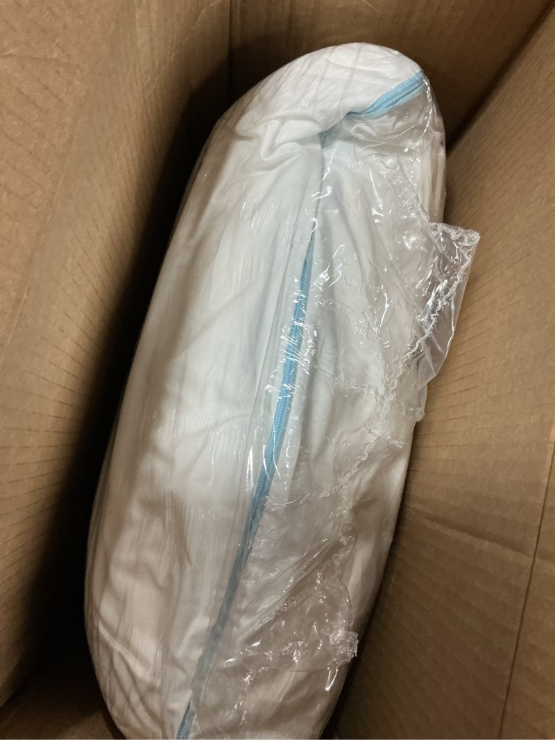 Condition photo showing Good Condition for Tempur-Pedic TEMPUR-Cloud Dual Cooling Pillow, King (Pack of 1), White King 1