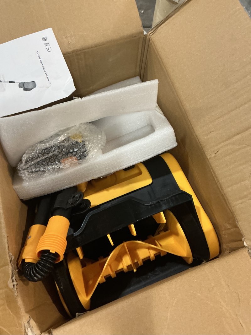 Condition photo showing Good Condition for electric snow thrower with batteries, cordless snow shovel, working width 30 cm, eject range 6-8 m, max snow height 15 cm, adjustable ejection channel 