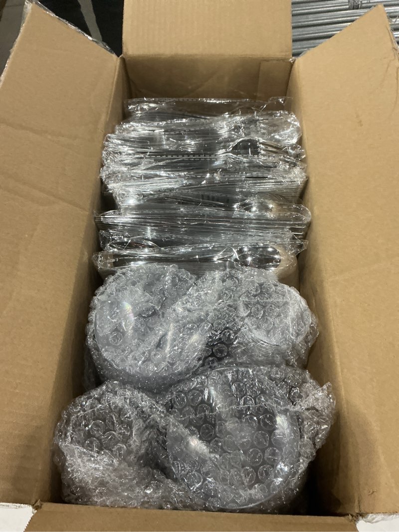 Condition photo showing New/Like New for wellife 600 pcs silver disposable dinnerware set for 100 guests, wedding reception plates & silver plastic tableware, dinner & salad plates, cups, forks, knives & spoons for weddings & elegant events 100 guests silver