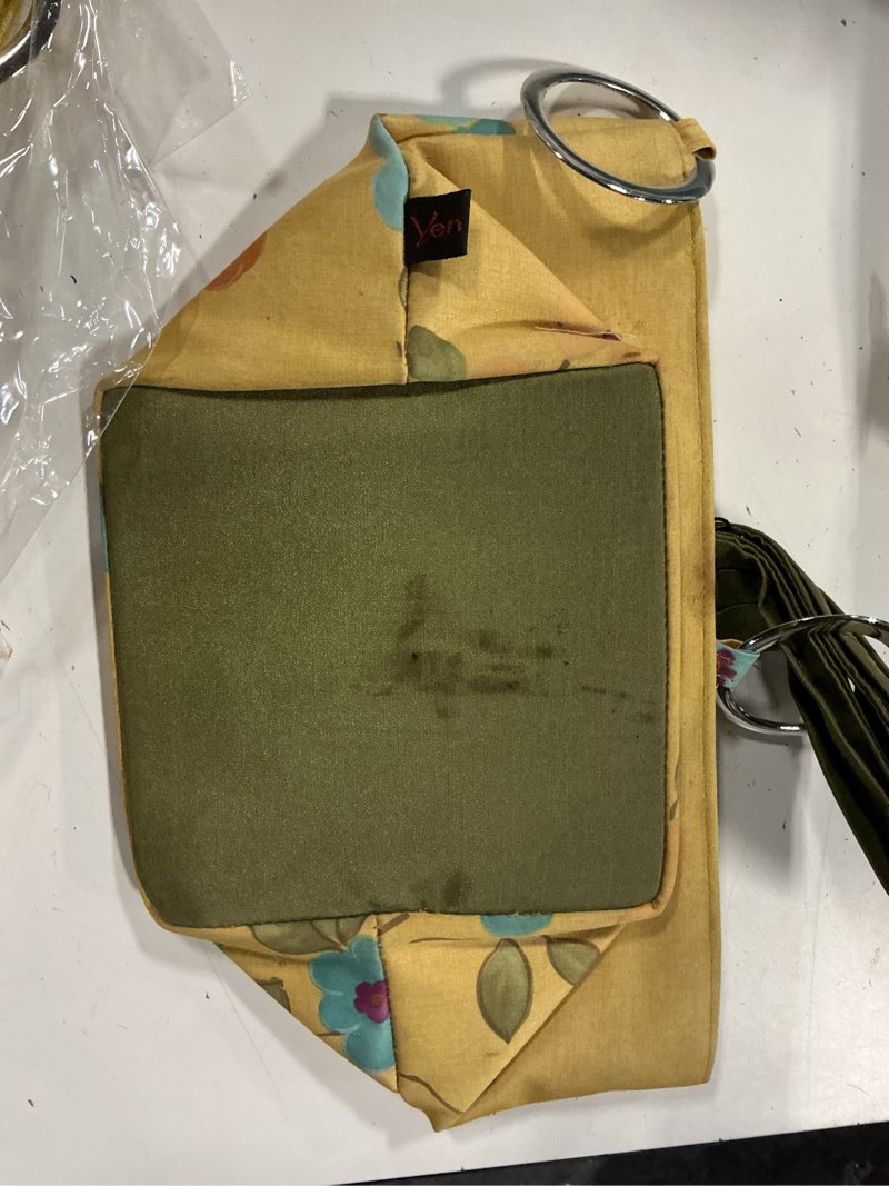 Condition photo showing Good Condition for yen lin small yellow side bag flower pattern