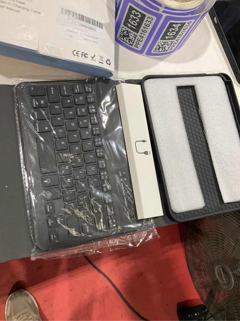 Condition photo showing Good Condition for cousper for ipad mini 7 keyboard case a17 pro 2024/ipad mini 6 generation case with keyboard 2021 8.3 inch, pencil holder, 7 color backlit detachable keyboard cover for ipad mini 7th/6th gen,black