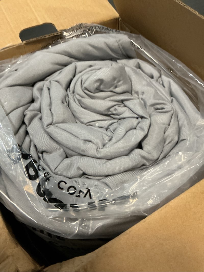 Condition photo showing Good Condition for bedsure king quilt - grey bedspread king size & lightweight comforter, modern coverlet with clover pattern, ultra soft all-season bedding, 106 x 96 inches 02 - grey - clover king