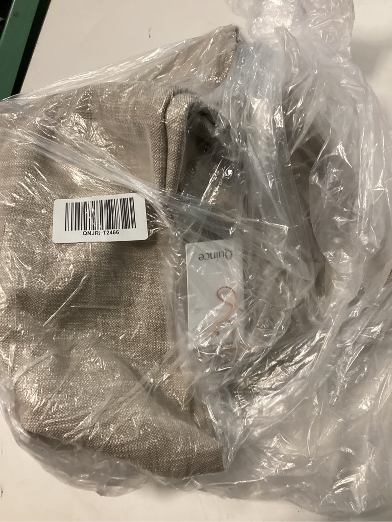 Condition photo showing As Is for quince quilt (different colors)