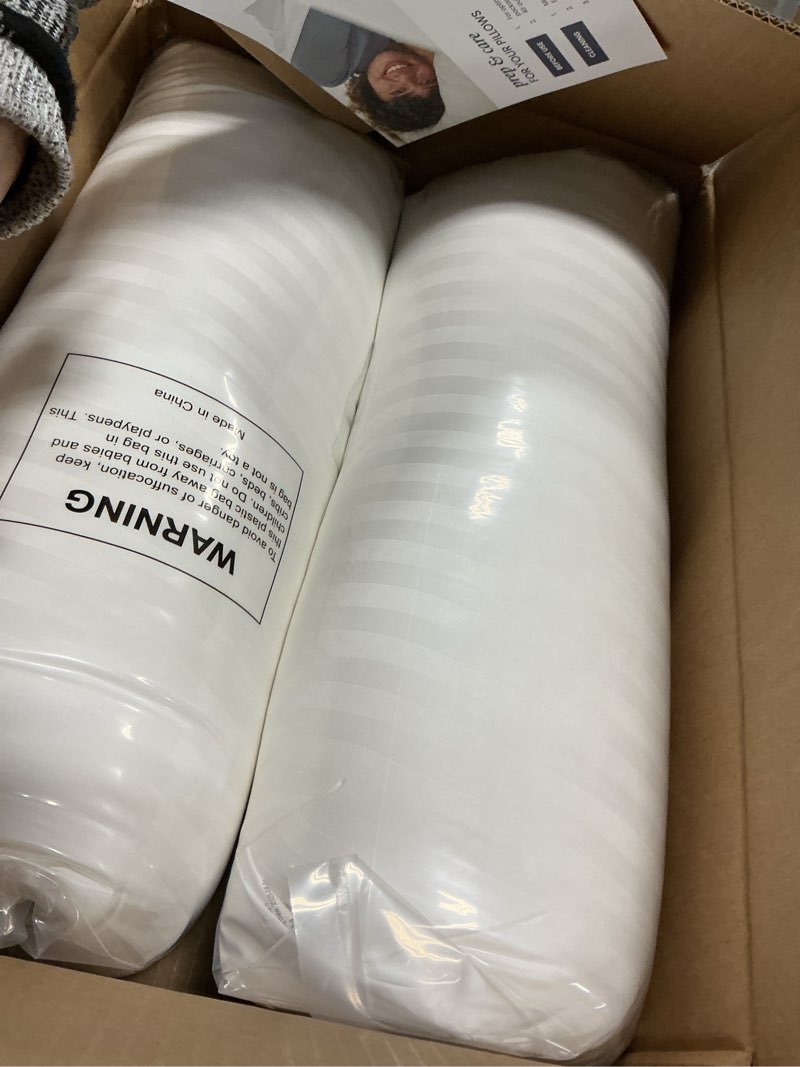 Condition photo showing Good Condition for Beckham Hotel Collection Bed Pillows Standard/Queen Size Set of 2 - Original Soft Down Alternative Pillow for Sleeping - Soft Support for Back, Stomach or Side Sleepers Queen / Standard White